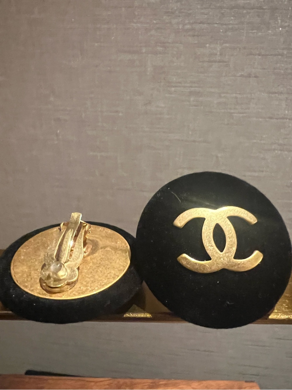 Black and Gold Round Clip-On Earrings